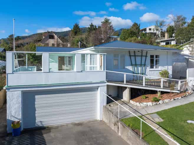 10 and 10a Cornwall Street, Picton