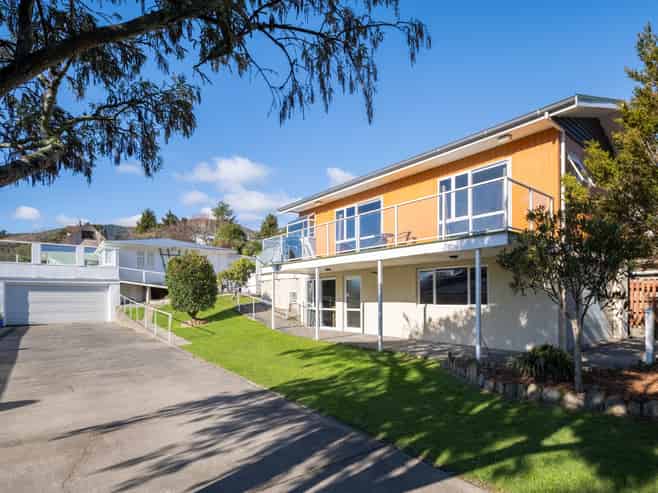 10 and 10a Cornwall Street, Picton