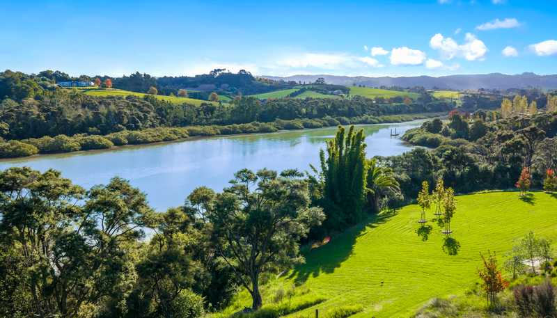8 Green Road, Matakana