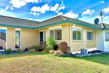 33 Blue Heron Rise, Stanmore Bay
