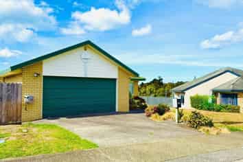 33 Blue Heron Rise, Stanmore Bay