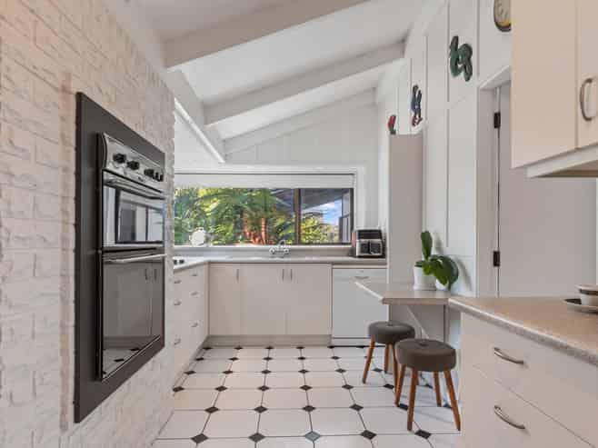 2/62 Murray Place, Merivale