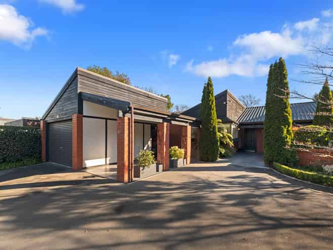 2/62 Murray Place, Merivale