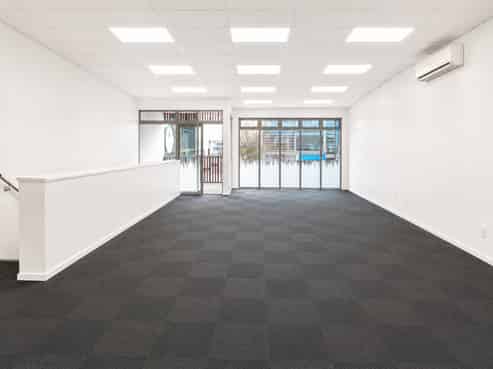 Well priced modern office in Addington