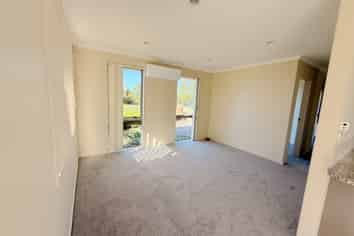 866A East Coast Road, Browns Bay