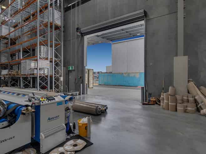 Quality high stud warehousing