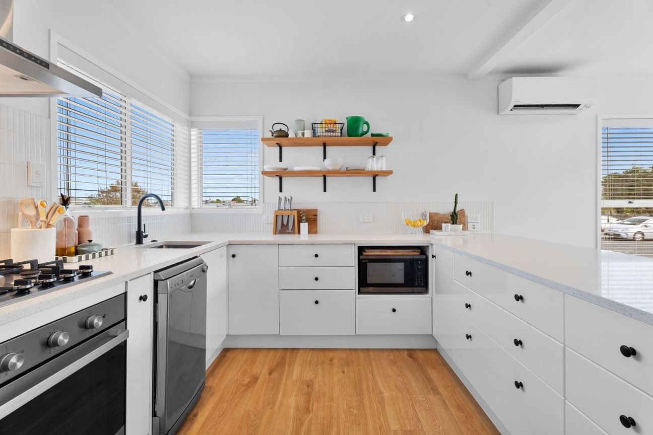 Modern 2-Bedroom in Double Westlake Zone - Altro