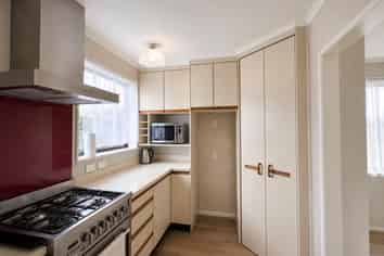 901/C High Street, Avalon