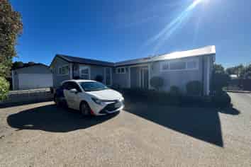 75A George Crescent, Buckland