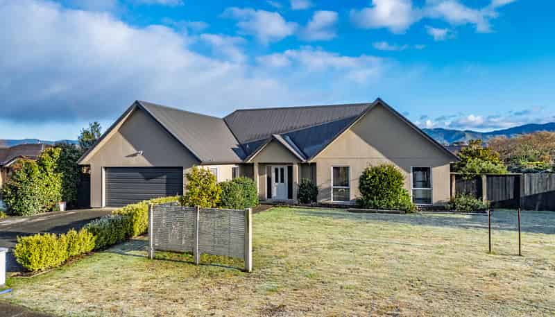 23 Carrington Drive, Carterton
