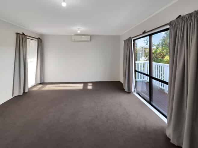 87 Percy Dyett Drive, Karori