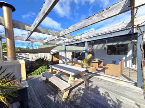 302 Matarangi Drive, Matarangi