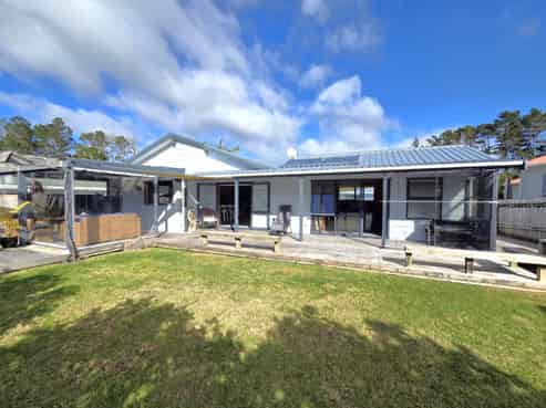 302 Matarangi Drive, Matarangi
