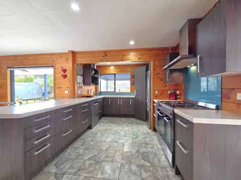 302 Matarangi Drive, Matarangi