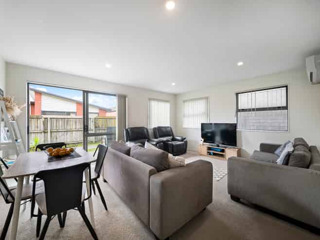 6 Adina Lane, Wiri