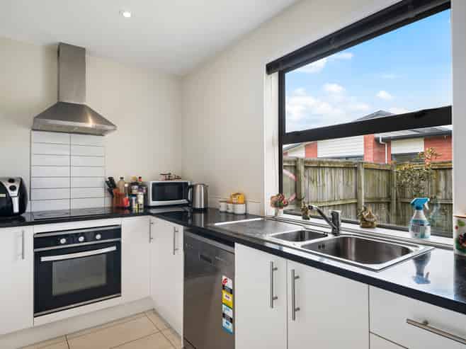 6 Adina Lane, Wiri