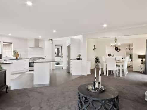 4 Longwood Place, Harrowfield