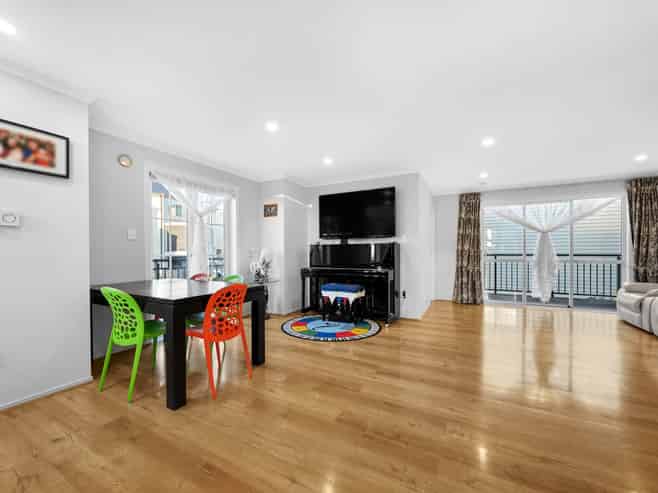 12 Panakenake Way, Flat Bush