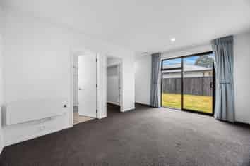 13 John Raven Lane, Woodend