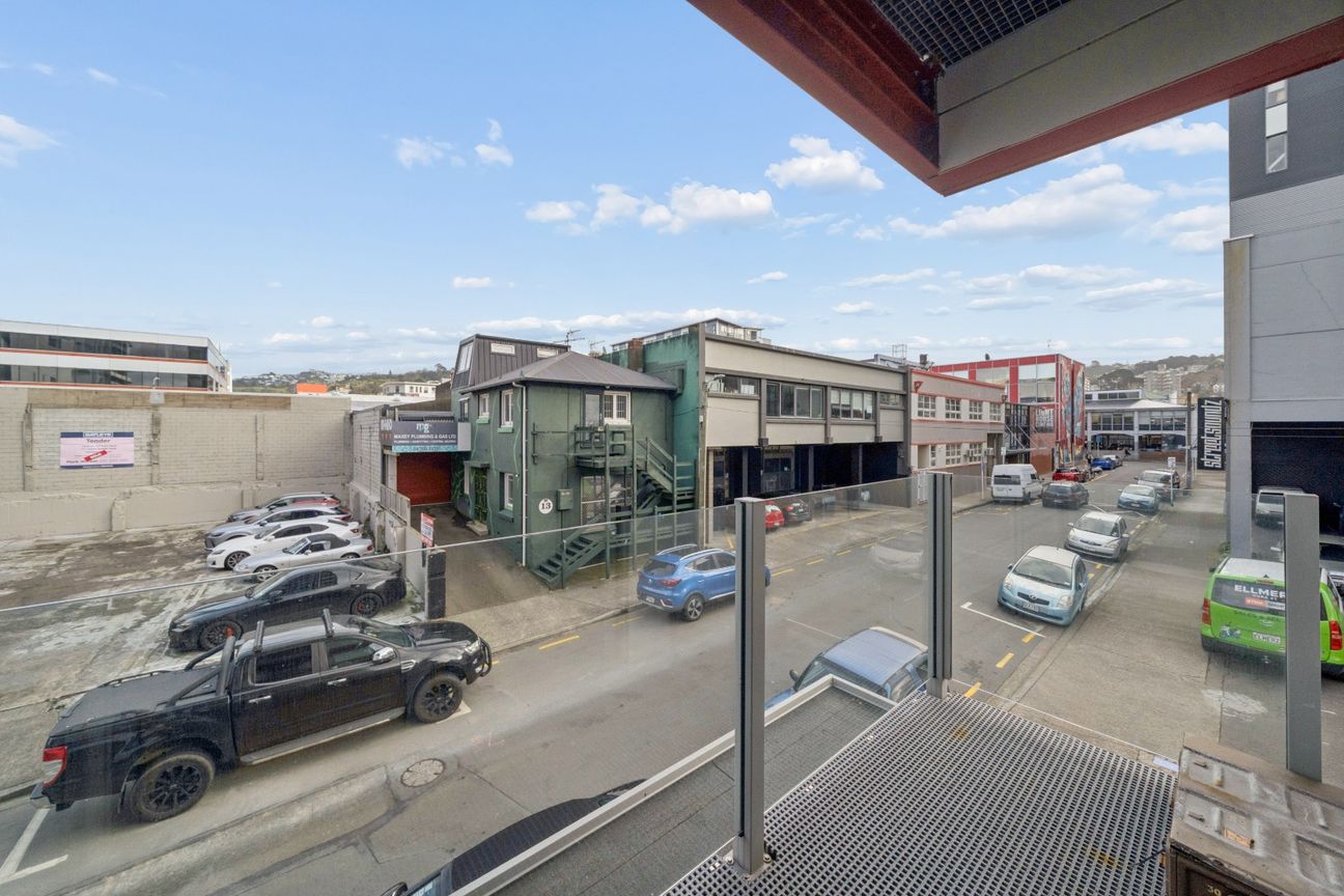 Sun-Filled apartment on Wigan Street! - Vista 6