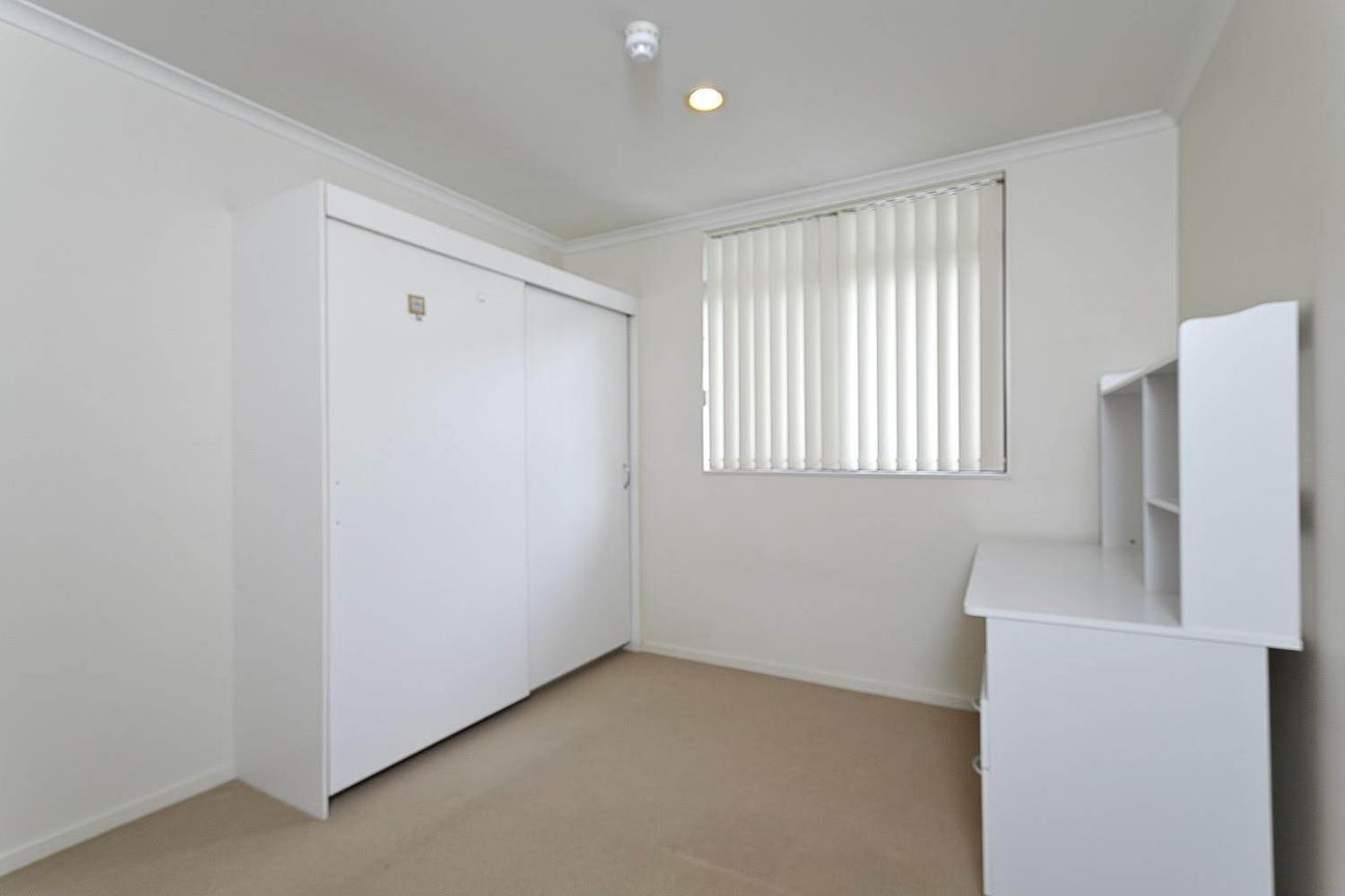Unfurnished 2 Bedroom, 2 Bathroom Apartment on... - Vista 2
