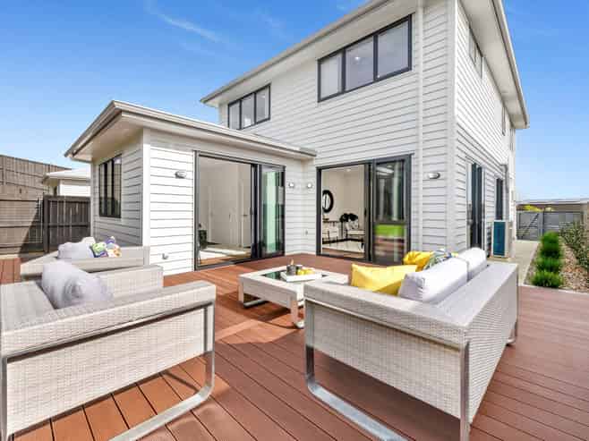 17 Kowaitau Avenue, Beachlands