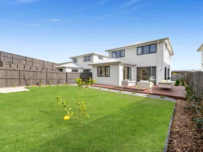 17 Kowaitau Avenue, Beachlands