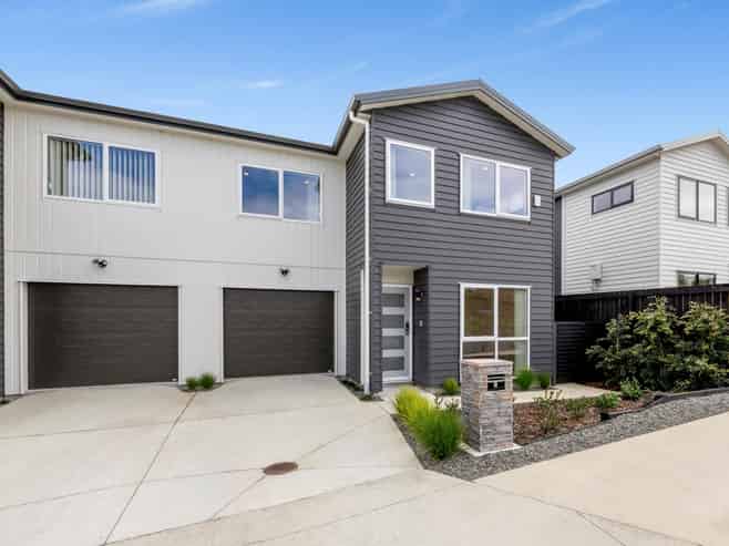 8 Kowaitau Avenue, Beachlands