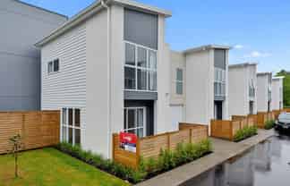 10/10 Palmerston Street, Hamilton Central