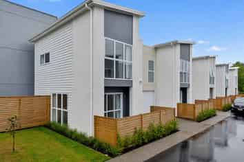 10/10 Palmerston Street, Hamilton Central