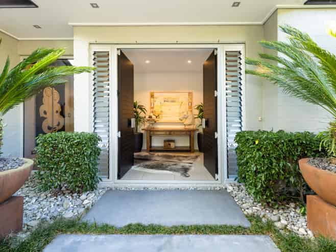 11 Riverside Drive, Point Wells