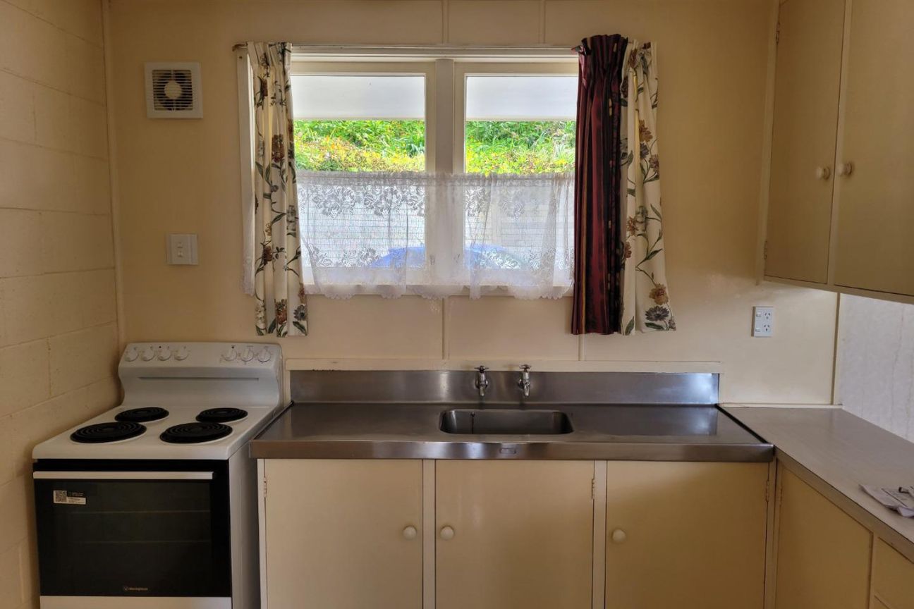 A tidy two bedroom unit - Vista 4
