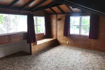 43 St Leonards Road, Kelston