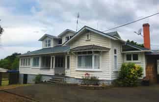 43 St Leonards Road, Kelston