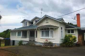 43 St Leonards Road, Kelston