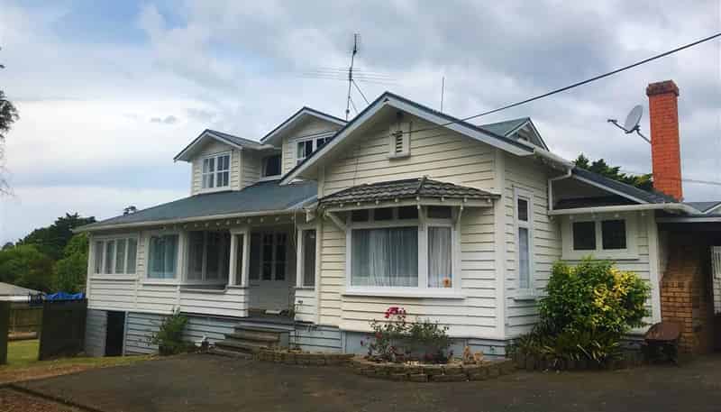 43 St Leonards Road, Kelston