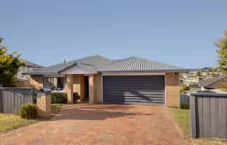 157 Sapphire Drive, Hairini