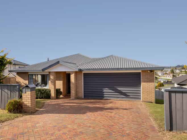 157 Sapphire Drive, Hairini