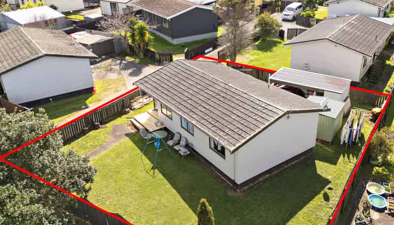 2/114 Finlayson Avenue, Clendon Park