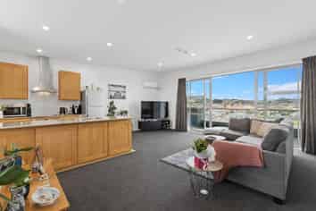 2C/63 Kestev Drive, Flat Bush