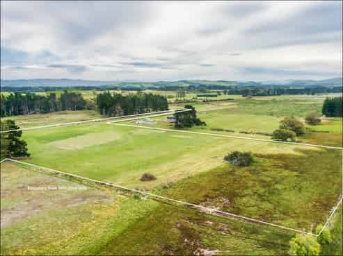 72 Newcombes Road, Amberley