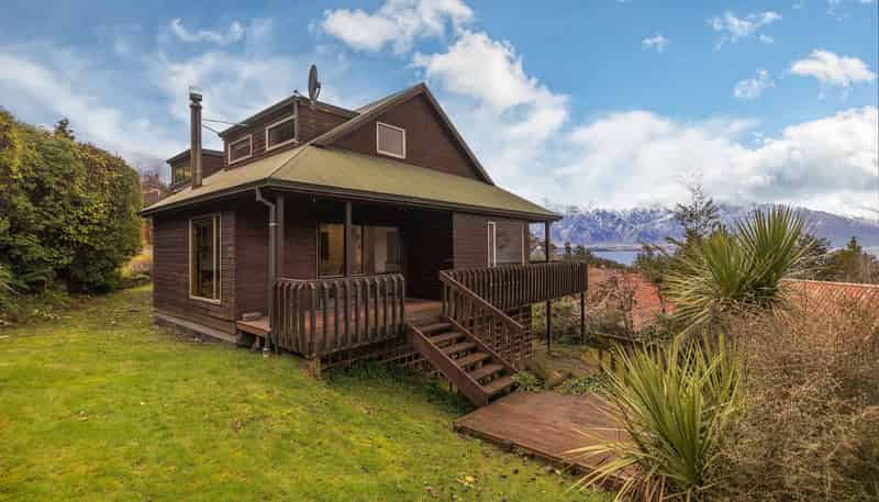 4 Moss Lane, Fernhill/Sunshine Bay