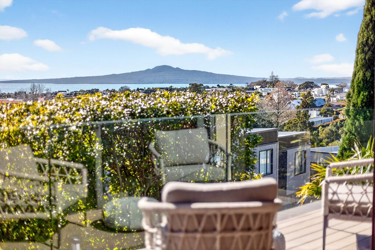 Architectural Excellence Meets Iconic Views - Bild 2