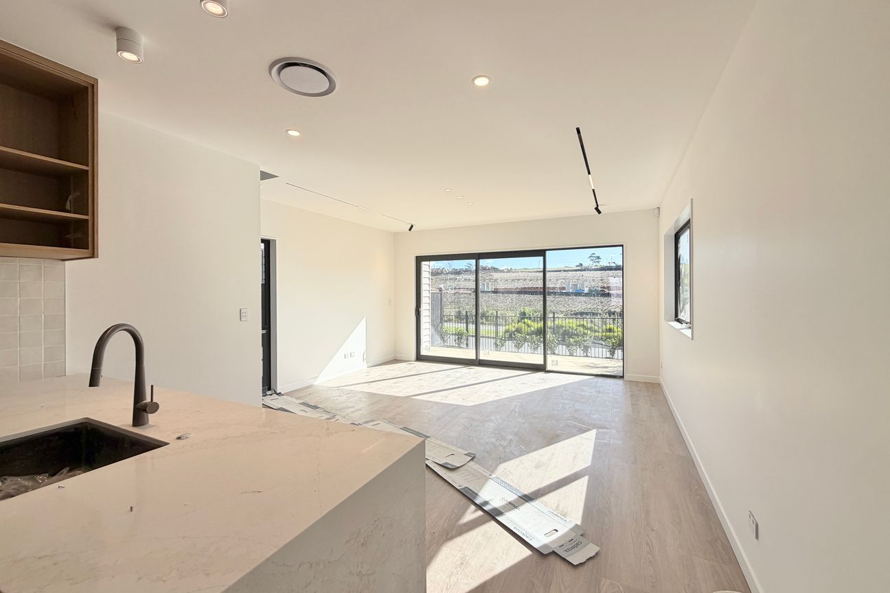 Contemporary Living, Spacious Design - Widok 4
