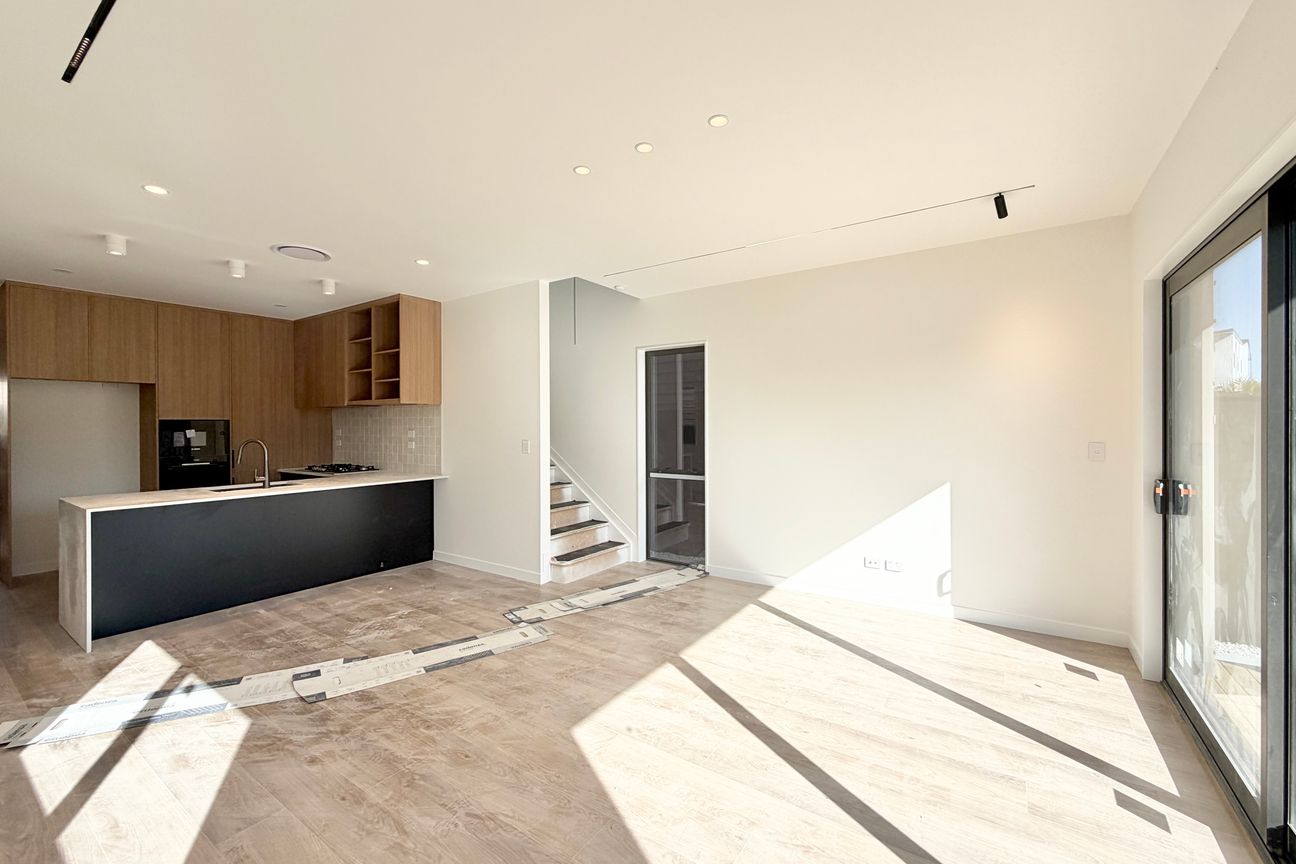 Contemporary Living, Spacious Design - Widok 2