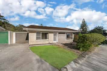 2/84B Great South Road, Manurewa