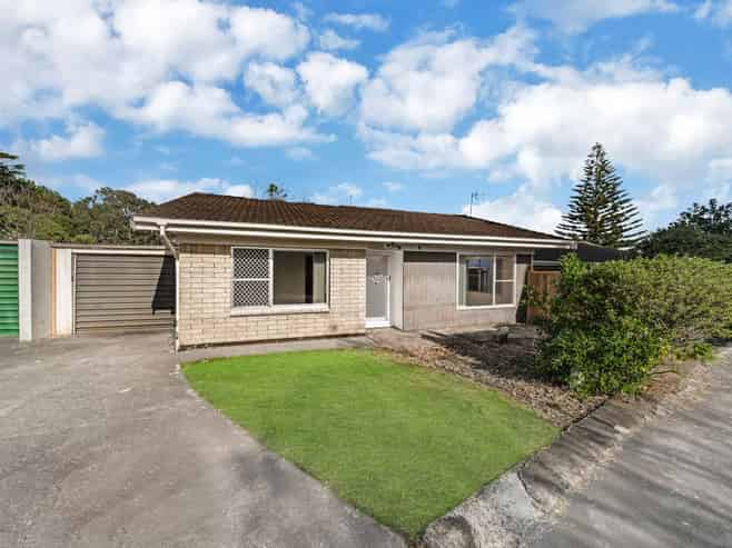 2/84B Great South Road, Manurewa