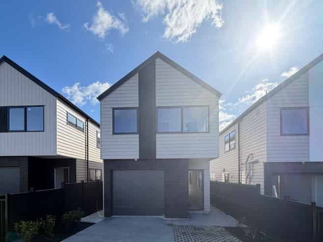 329 Te Taruna Drive, Milldale