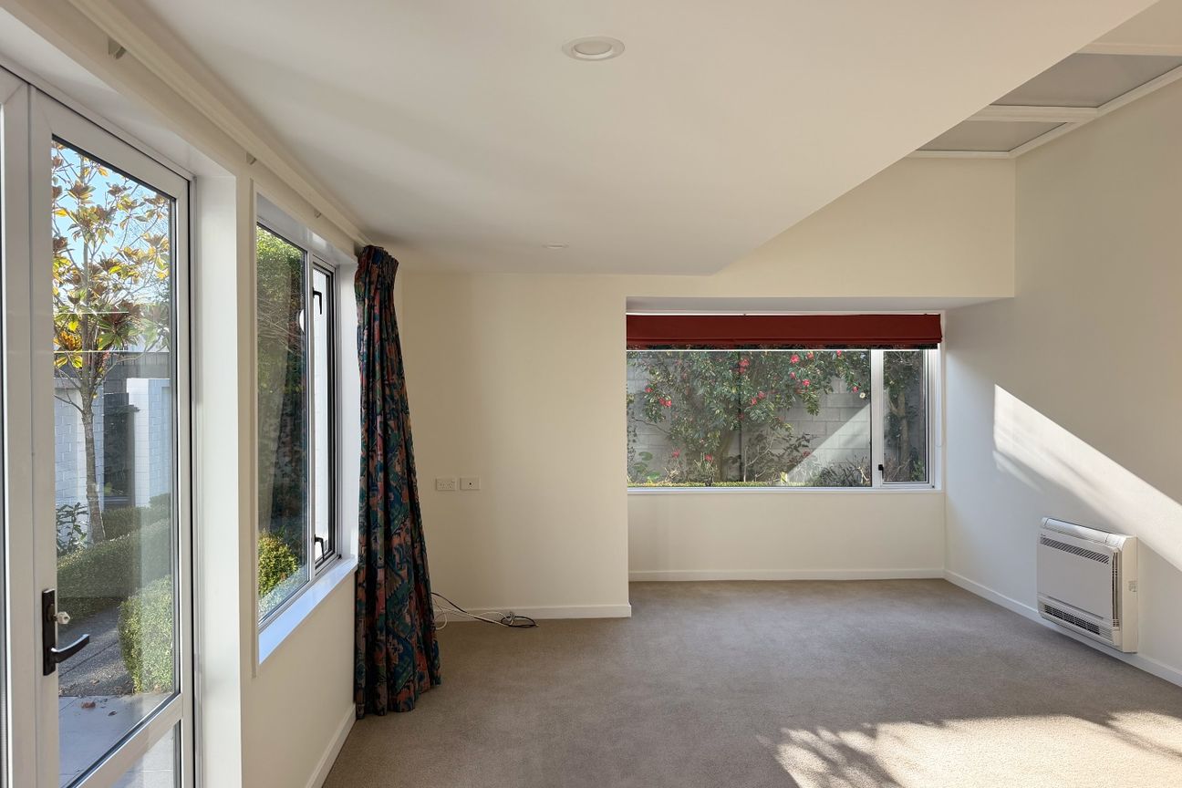Exceptional Location, Quality Home, Plenty of Space and Little Luxuries - Vista 5