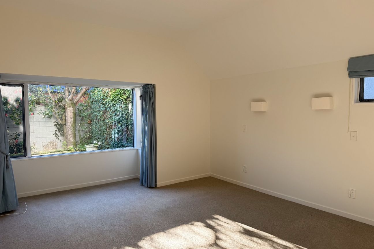 Exceptional Location, Quality Home, Plenty of Space and Little Luxuries - Vista 6
